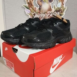 Nike V5 RNR Black Anthracite Shoe Women's 6 Men's 4.5 NEW with Box